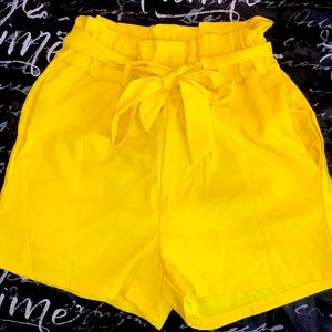 Tied Belt Shorts with Pockets (Yellow & Blue)